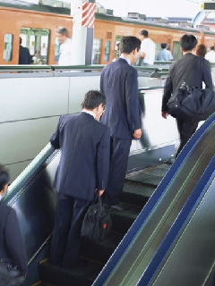 基盤担う企業